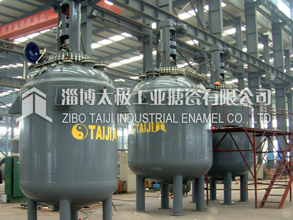 搪玻璃反應(yīng)釜的清洗注意事項(xiàng)