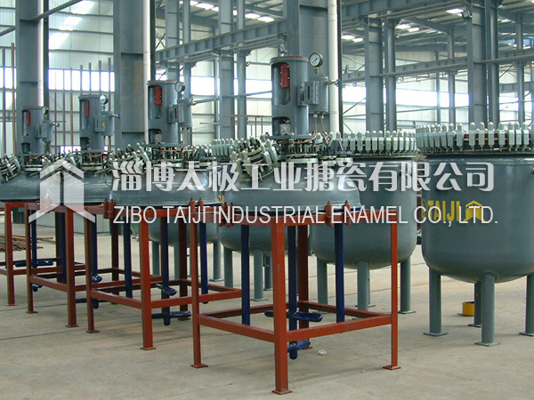 搪玻璃反應(yīng)釜為什么會出現(xiàn)轉(zhuǎn)速低的情況呢？