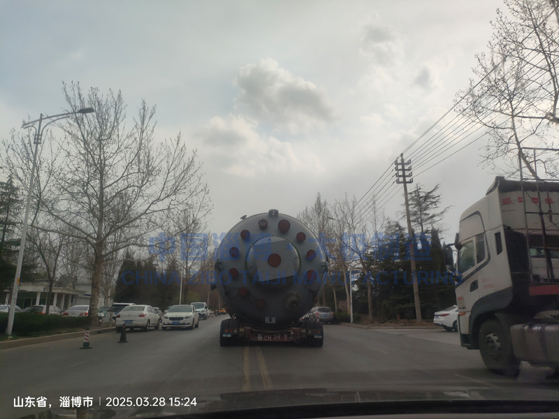 創(chuàng)新領(lǐng)航！高品質(zhì)9萬(wàn)升大型搪玻璃反應(yīng)釜，太極制造